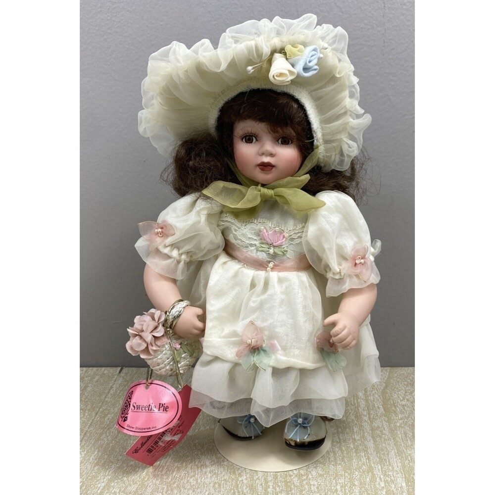 Vintage Show Stoppers Inc Porcelain Doll Limited Edition "SWEETIE PIE"  w/ Stand